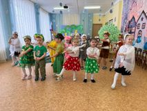 танец  Крокодильчик