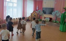 Игра У медведя во бору. Вторая группа раннего возраста
