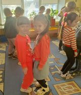 Игра Обнимашки. средняя группа